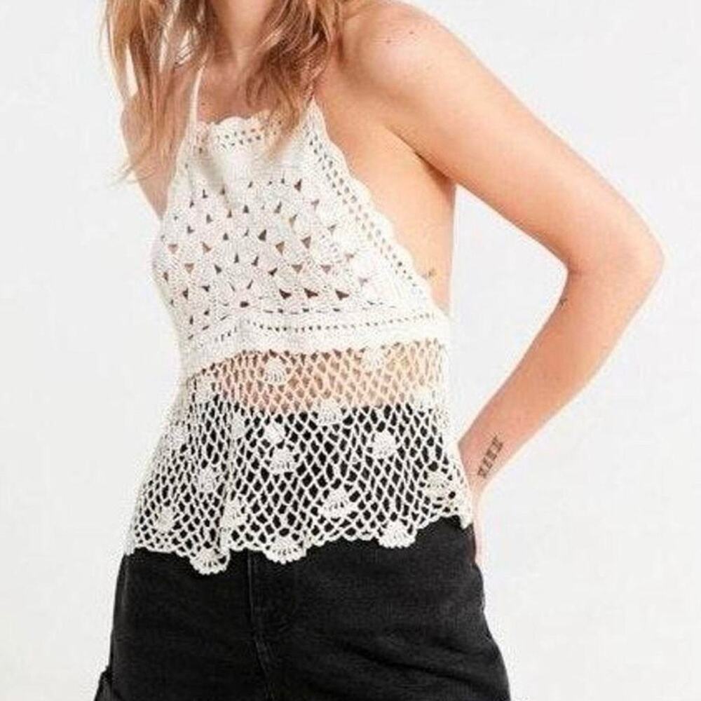 Urban Outfitters Corey ivory crochet doily sweater halter‎ top size small NWT